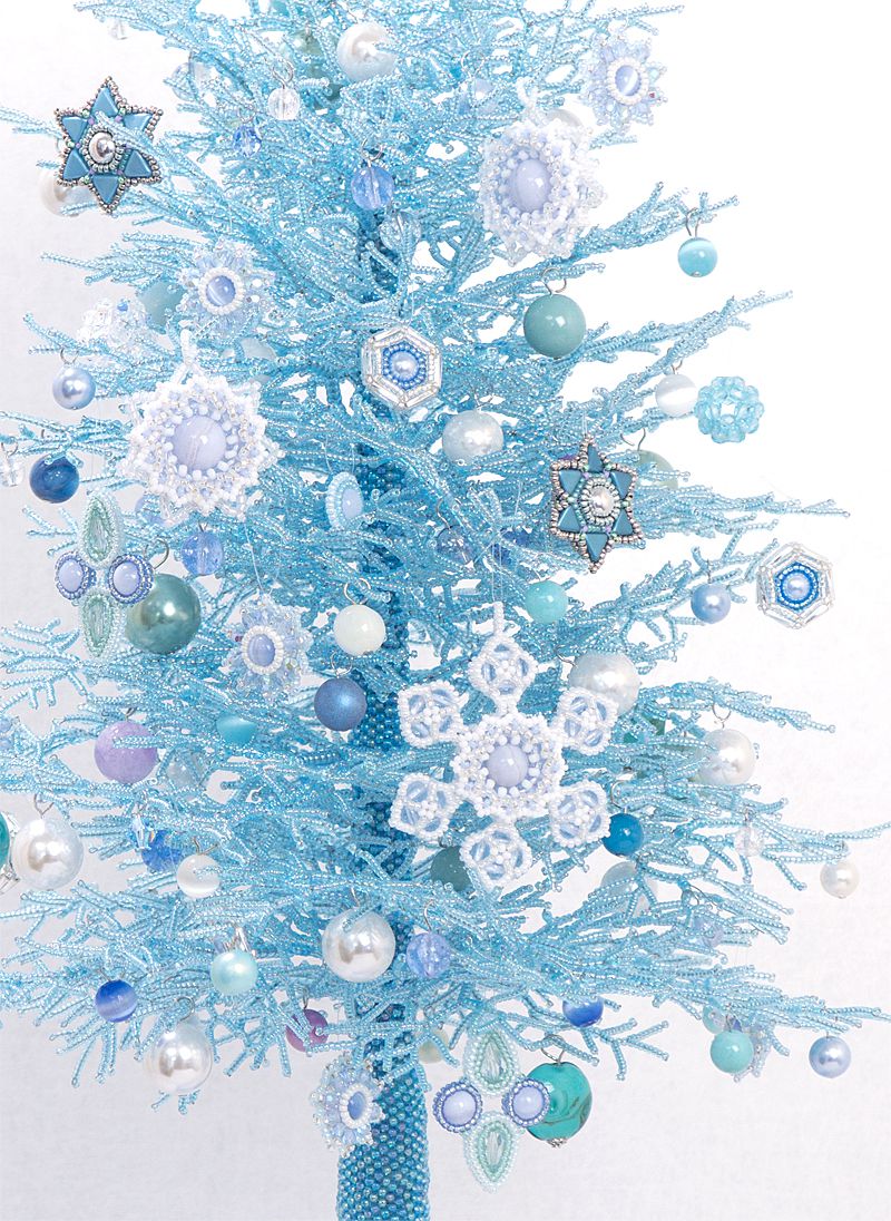 ブルークリスマスツリーの詳細写真