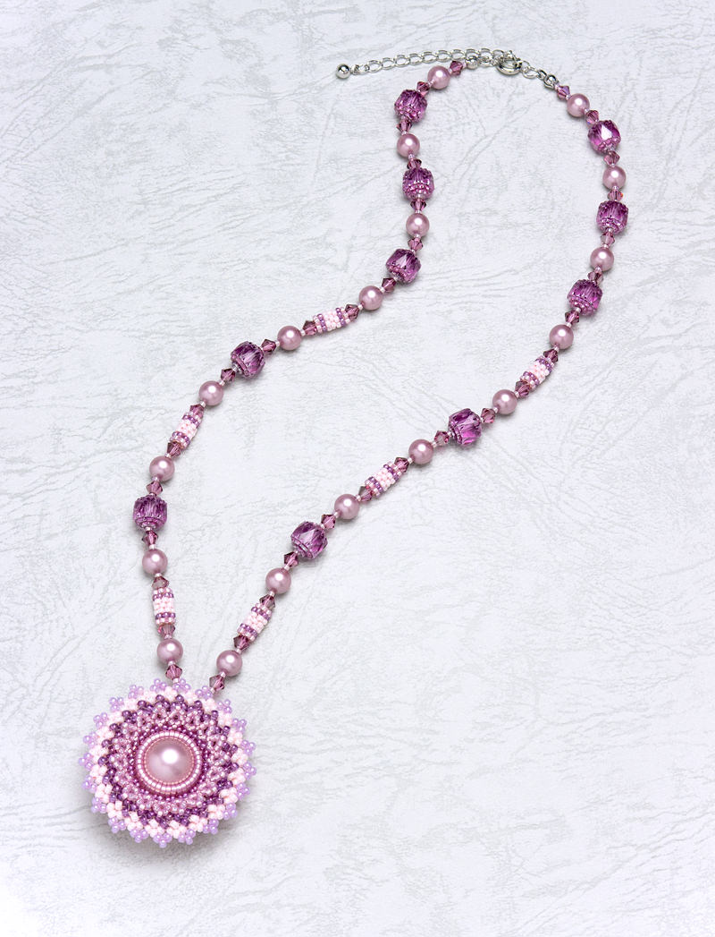 Circular Flowery Pendant Necklace: rose pink