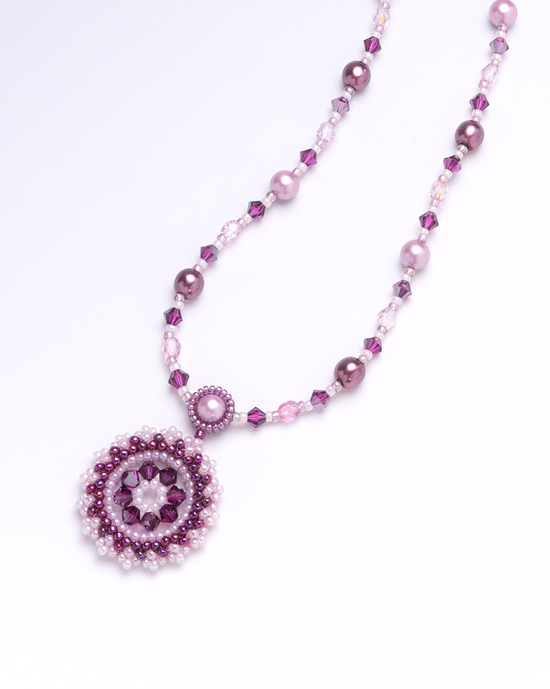 necklace: rose 1